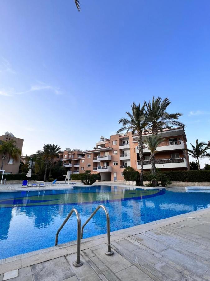 Iris Village Paphos Esterno foto