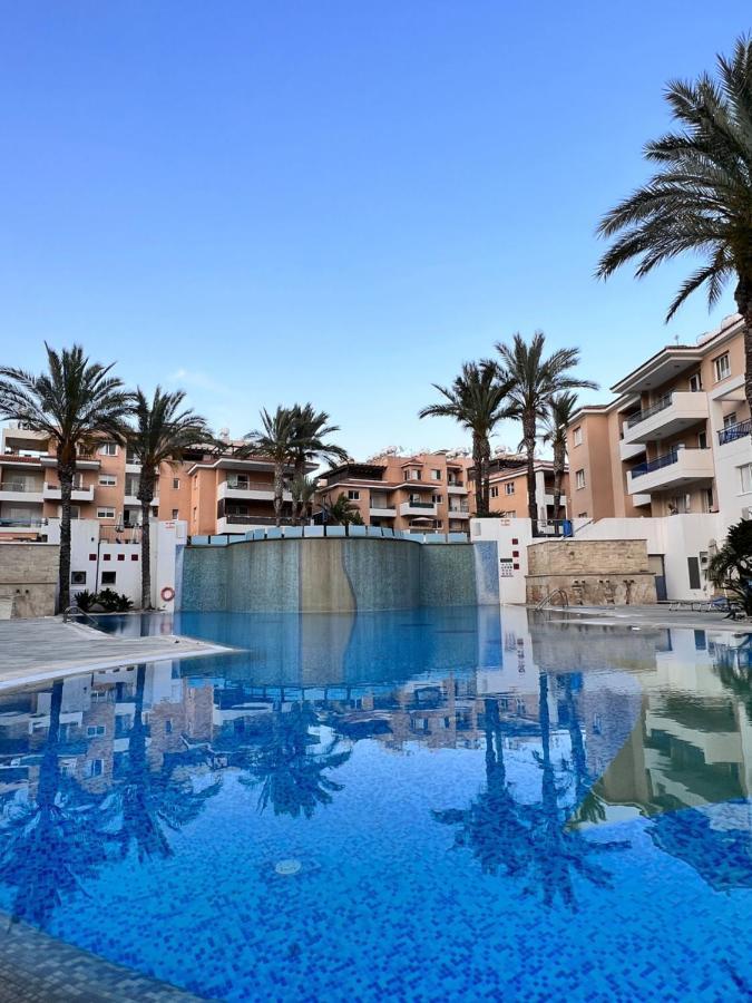 Iris Village Paphos Esterno foto